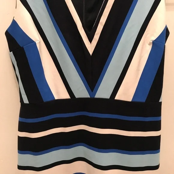 Banana Republic | Chevron Print Ponte Knit Dress - Picture 2 of 5